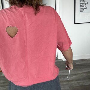 Coral tshirt w/ heart cut-out. Size L.